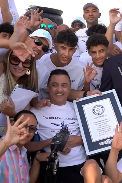 Dört Uzvu Felçli, Üç Dünya Rekoru Sahibi Mısırlı Deniz Subayı